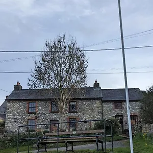 https://apt-the-stable-at-mount-pleasant-llanrhidian-sa31eh.cardiffhotelswales.com